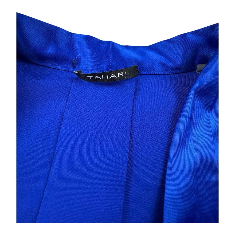 Tahari Royal‎ Blue Sleeveless Blouse V Neck Draped Front Size Medium - Picture 3 of 7